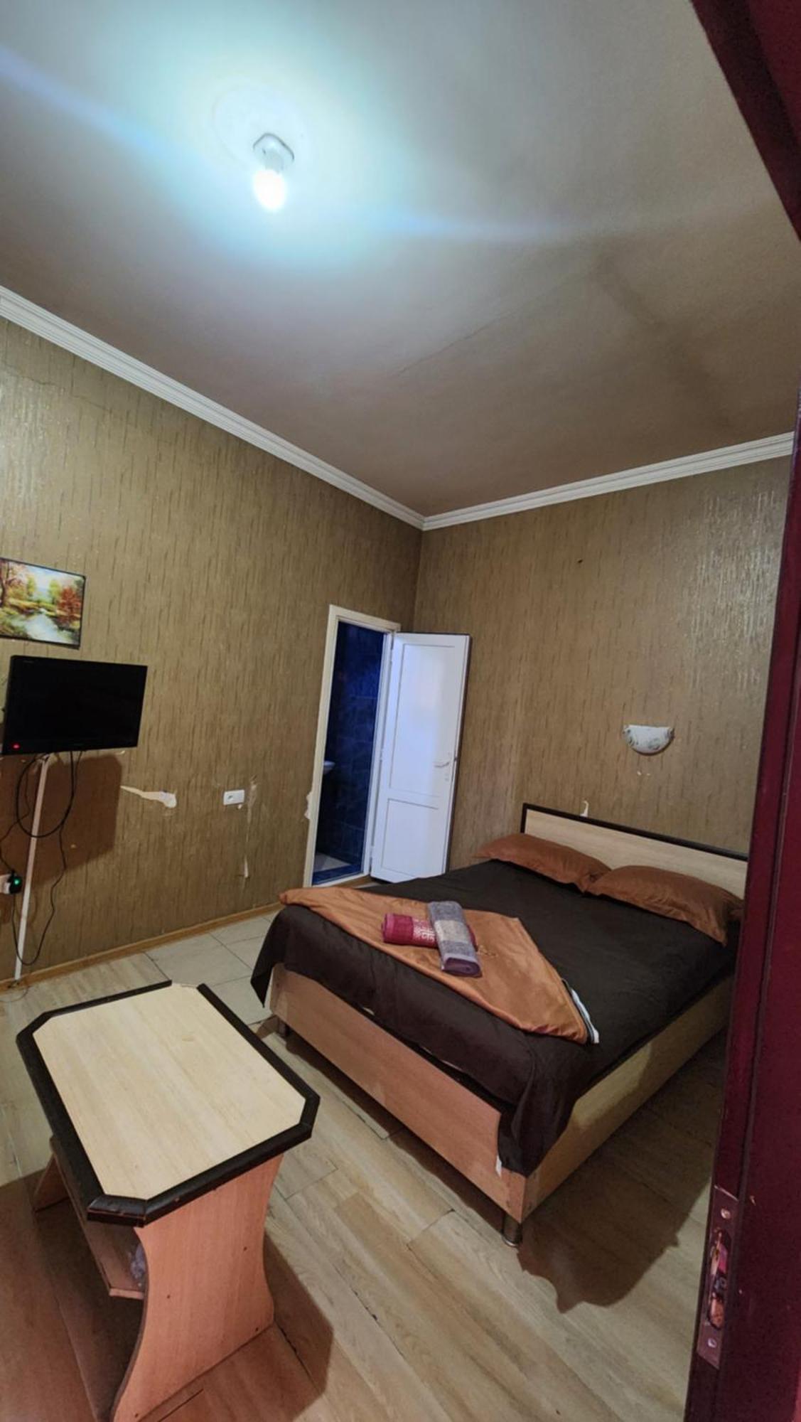 Hotel ,,Mega" Тбілісі Екстер'єр фото