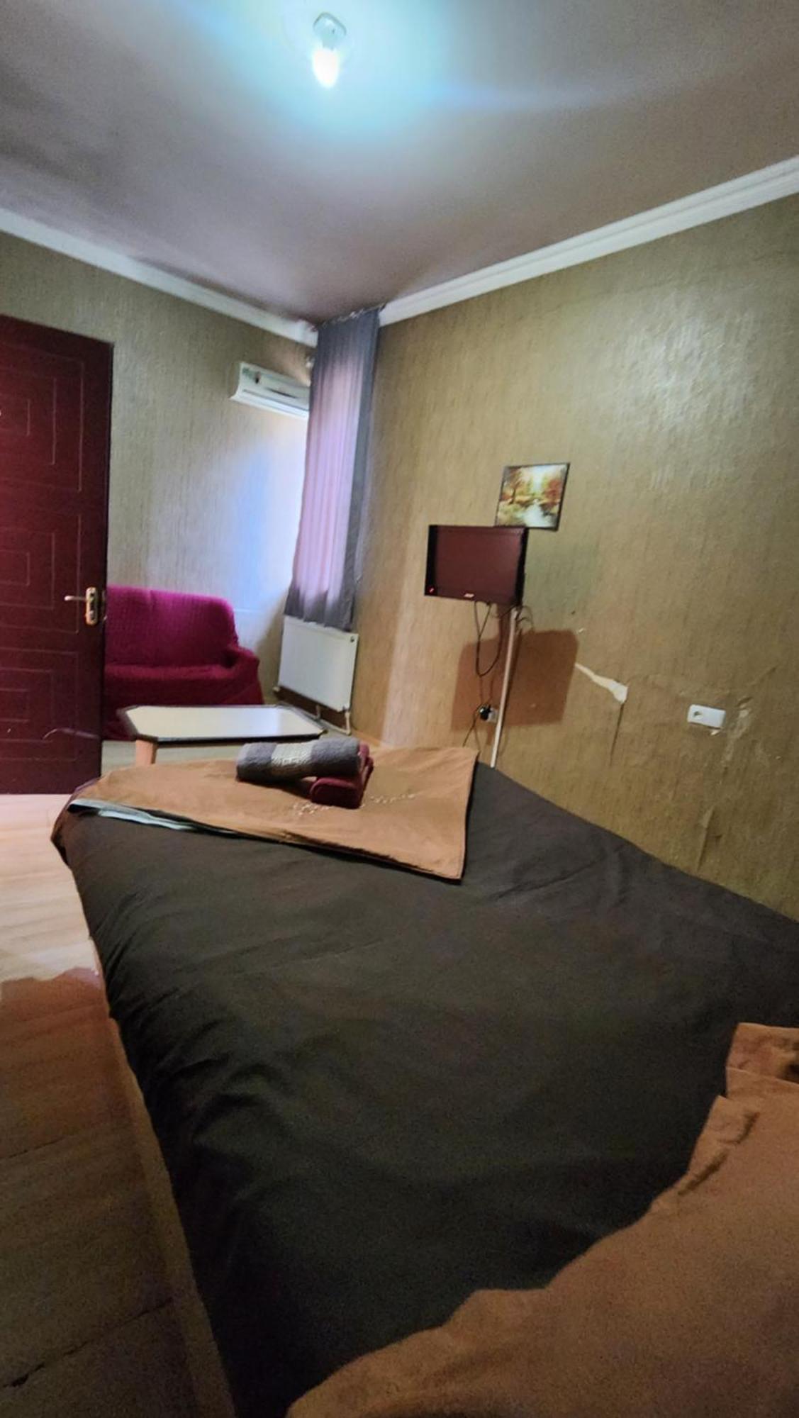 Hotel ,,Mega" Тбілісі Екстер'єр фото