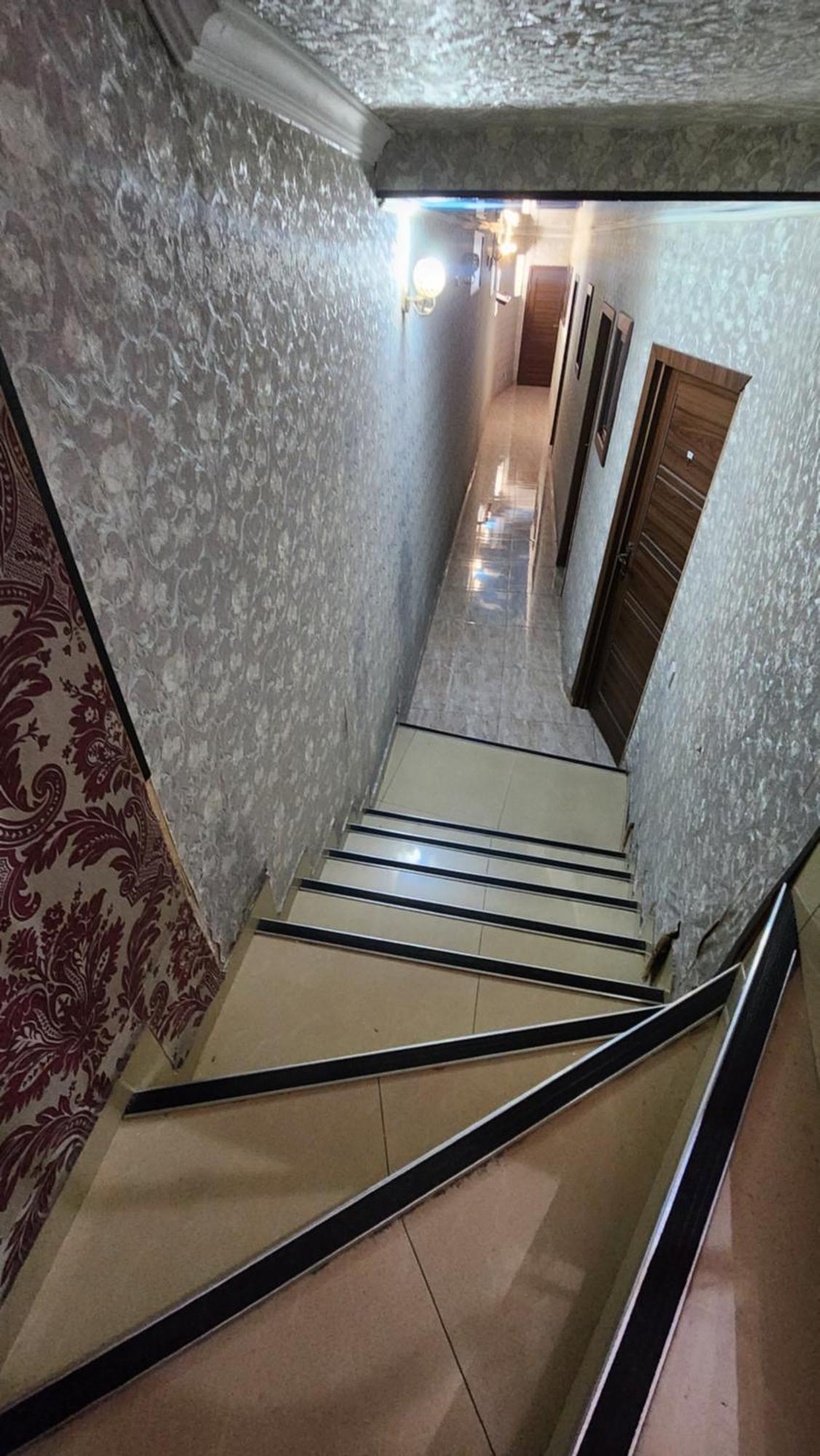 Hotel ,,Mega" Тбілісі Екстер'єр фото
